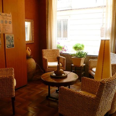 Hotel Pradas Jaca Esterno foto