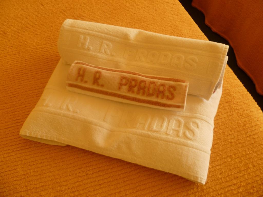 Hotel Pradas Jaca Esterno foto