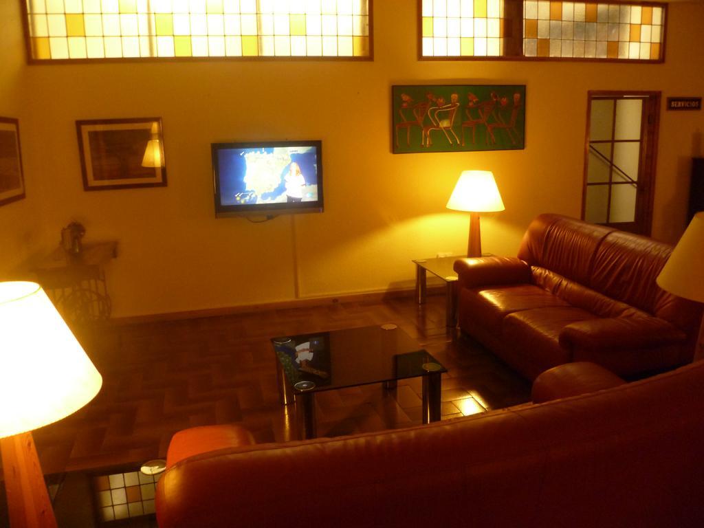 Hotel Pradas Jaca Esterno foto